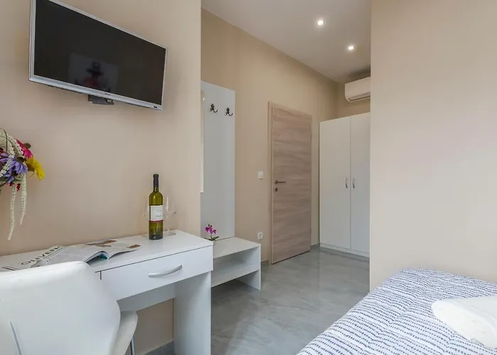 Roberto 3* 波雷奇